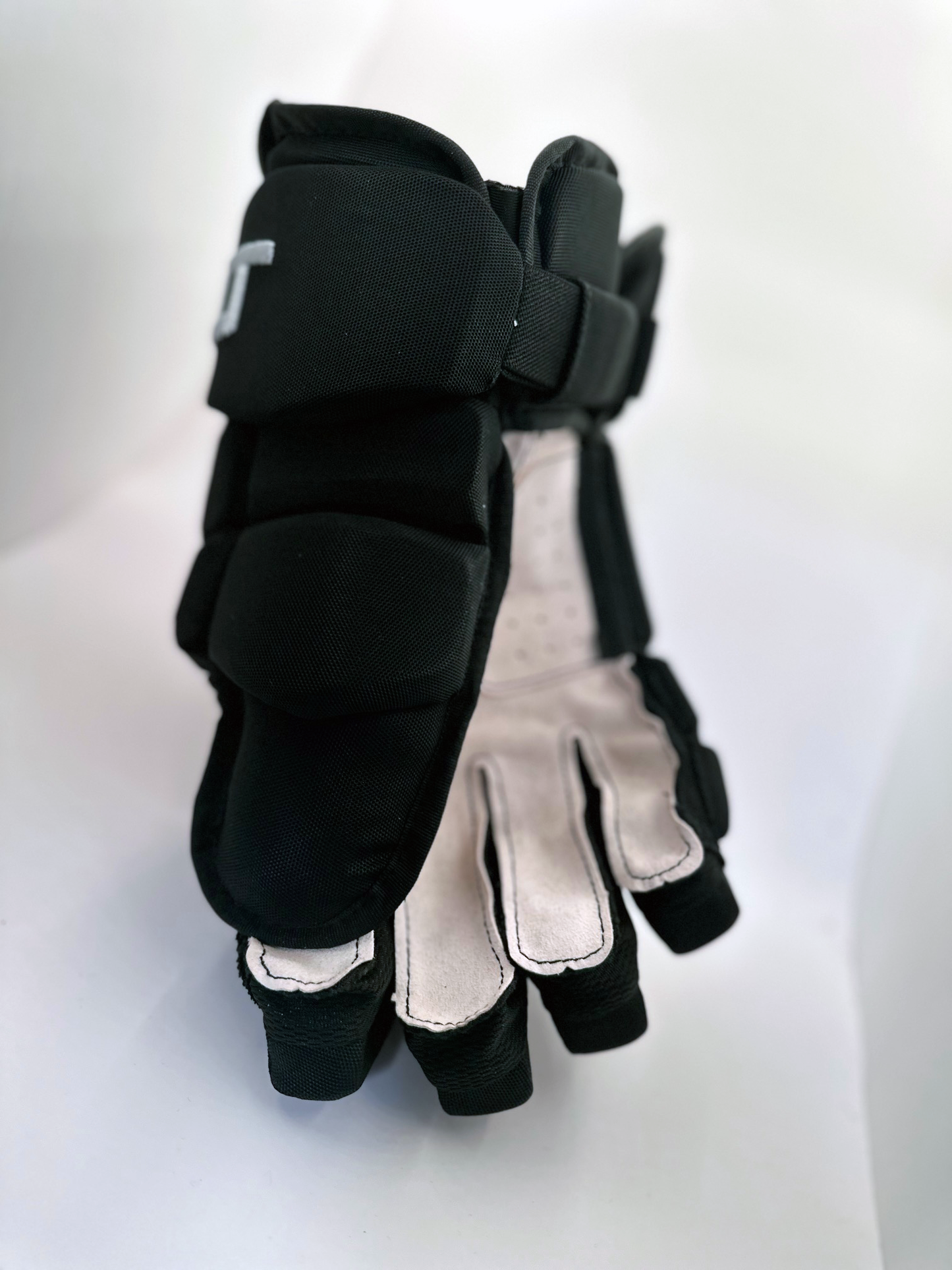 Revolt Hockey REVENGE Gloves
